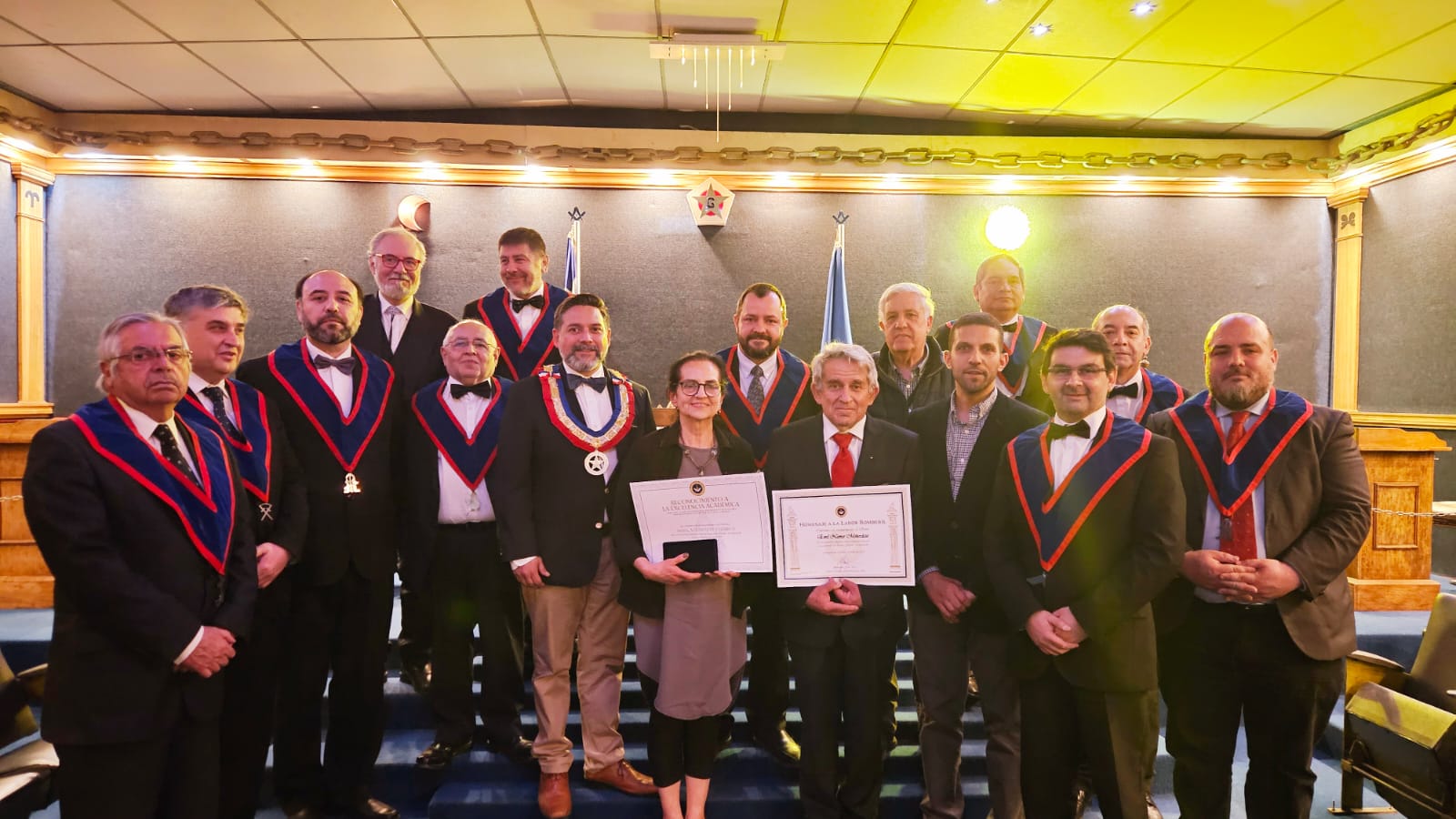 Ceremonia Honra a Profesora y Bombero en jurisdicción "Santiago Norte"